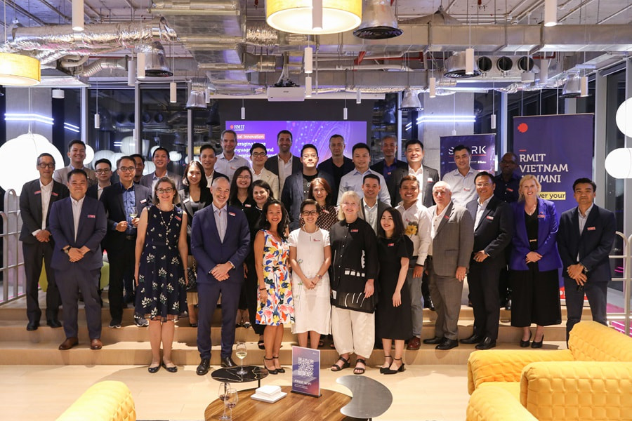 SPARK Hub event attendees pose for group photo