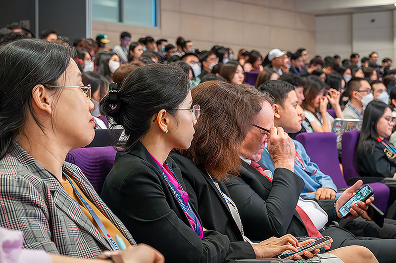 The third Smart and Sustainable Cities Forum attracted more than 400 people to discuss solutions and exchange ideas.