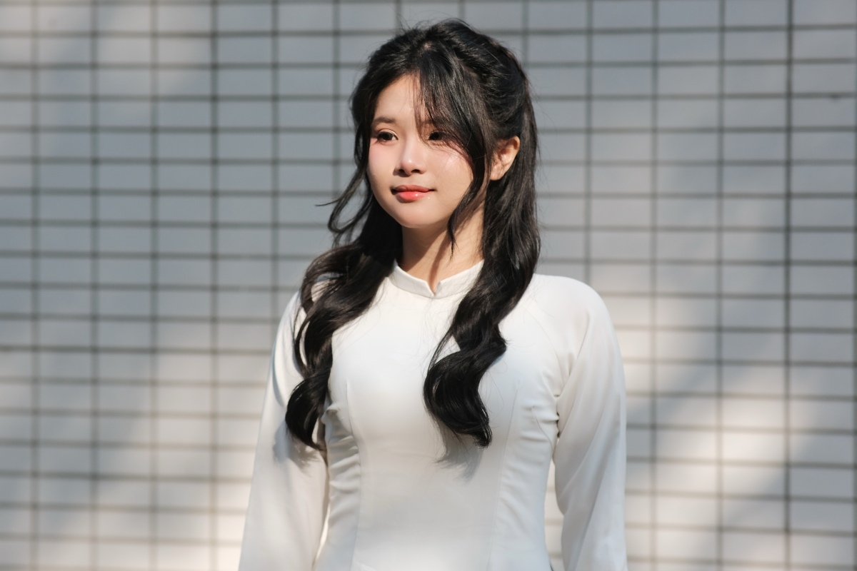 Linh's portrait photo