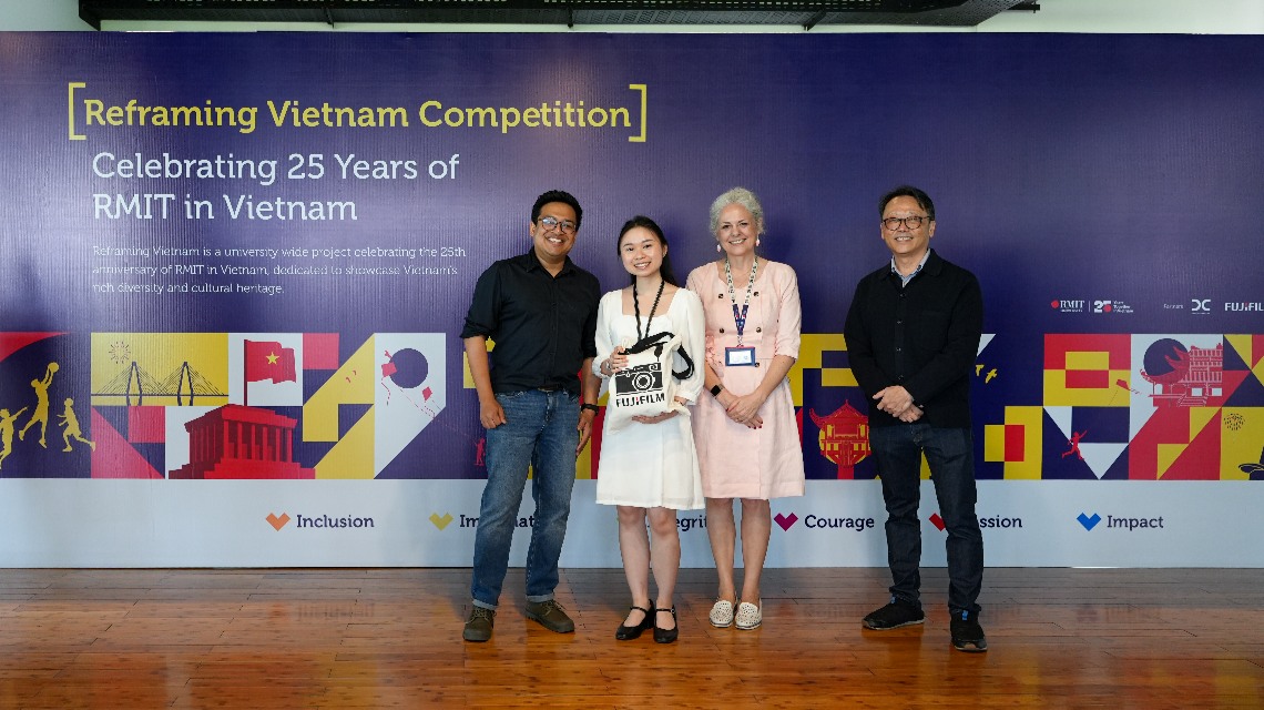 Reframing Vietnam Competition organizers are awarding the Grand prize to a winner