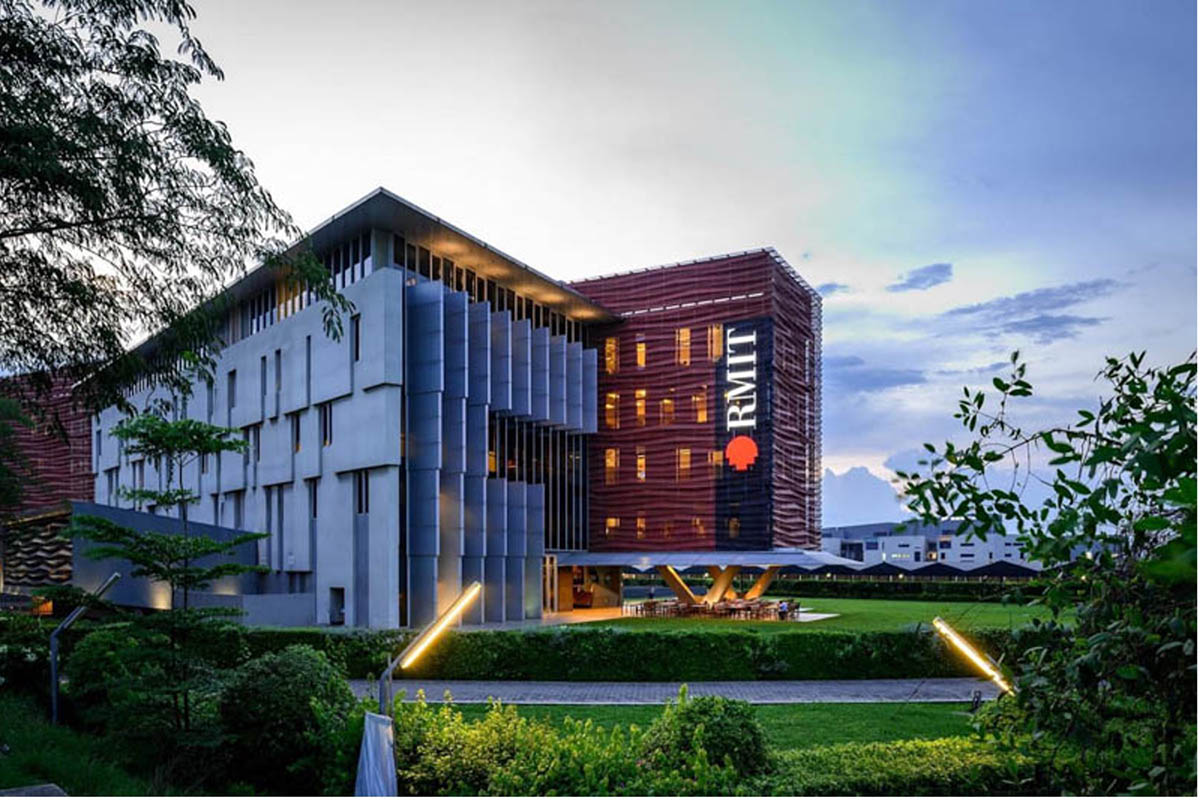 học truyền thông ra làm gì