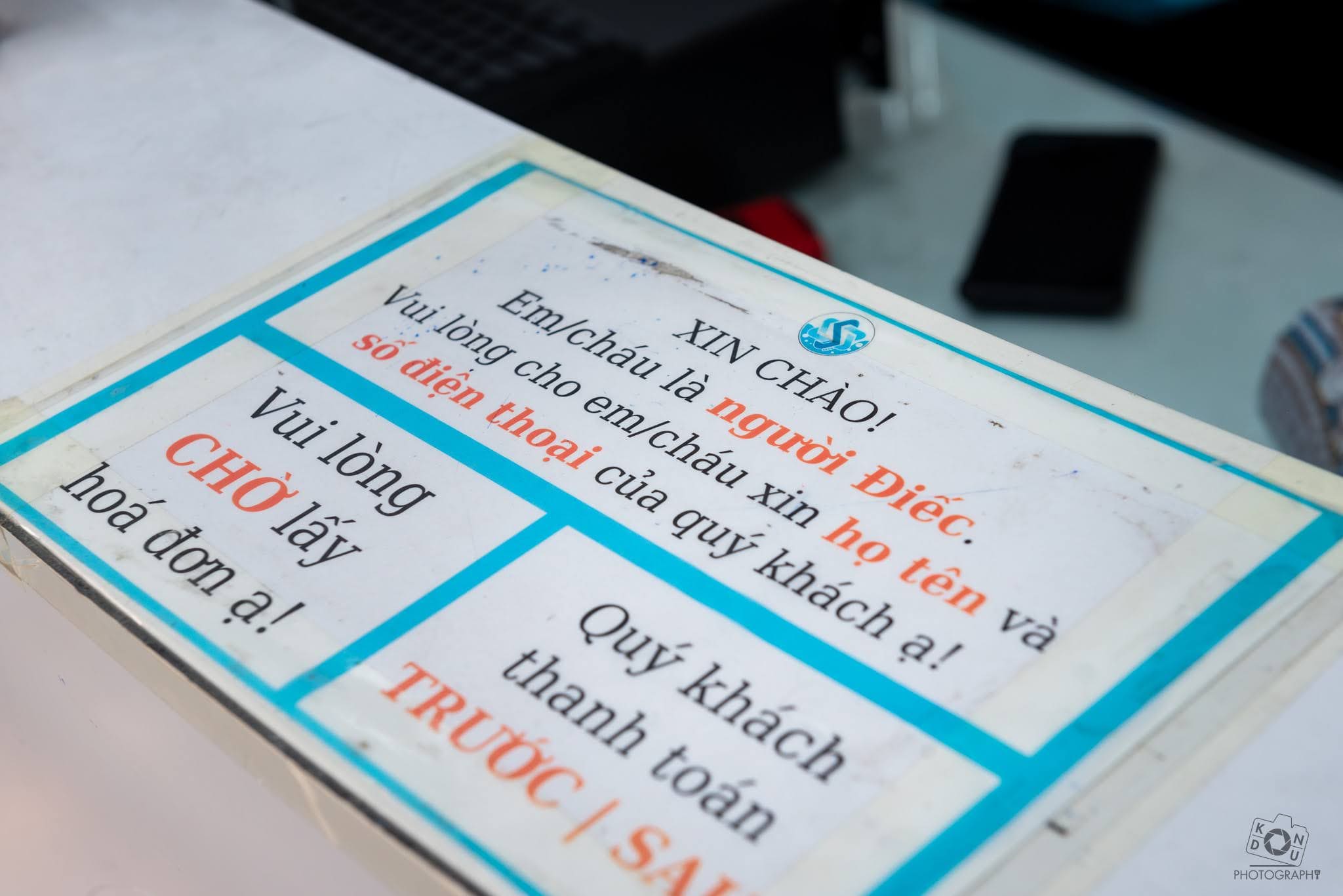 The note at shop reception