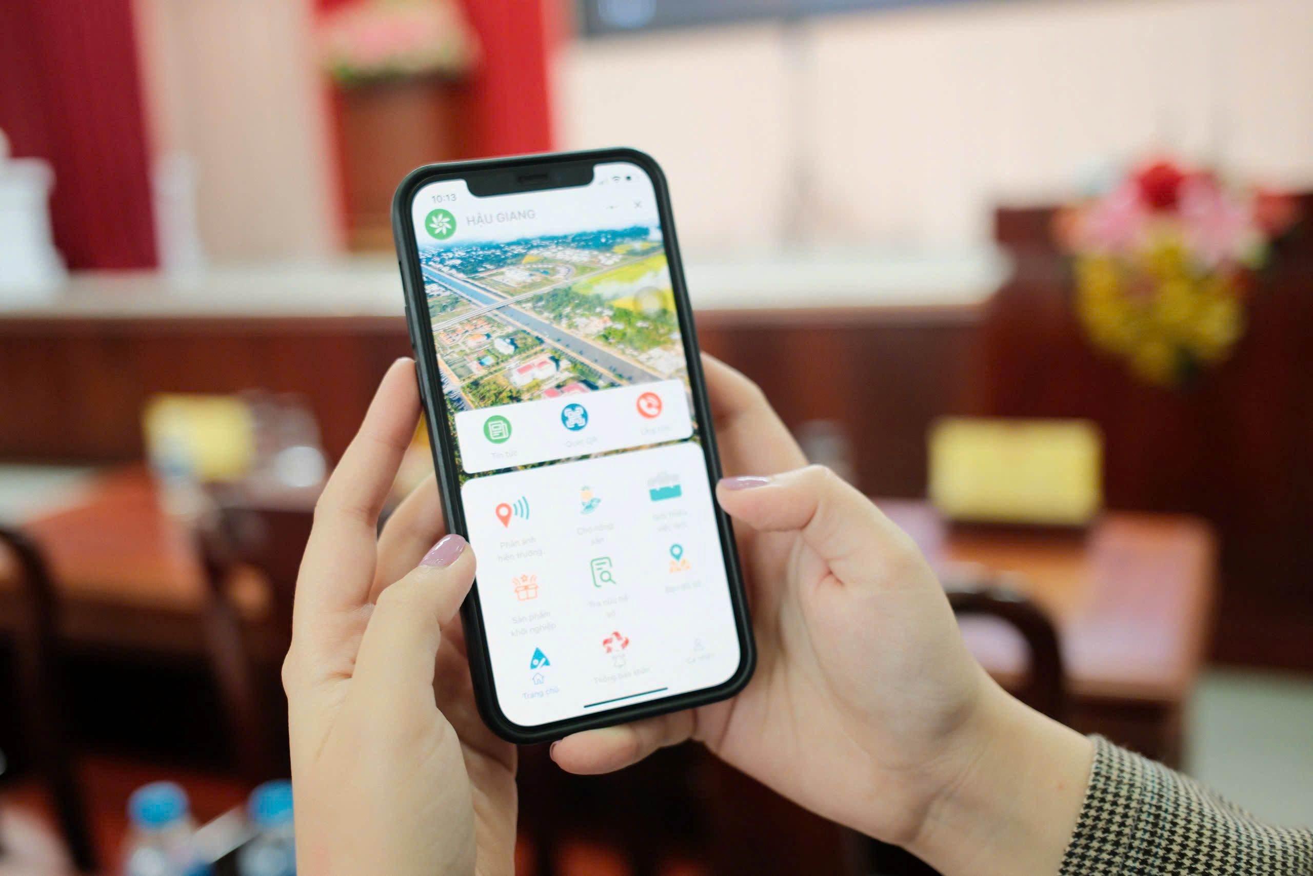 Hau Giang Zalo mini app interface