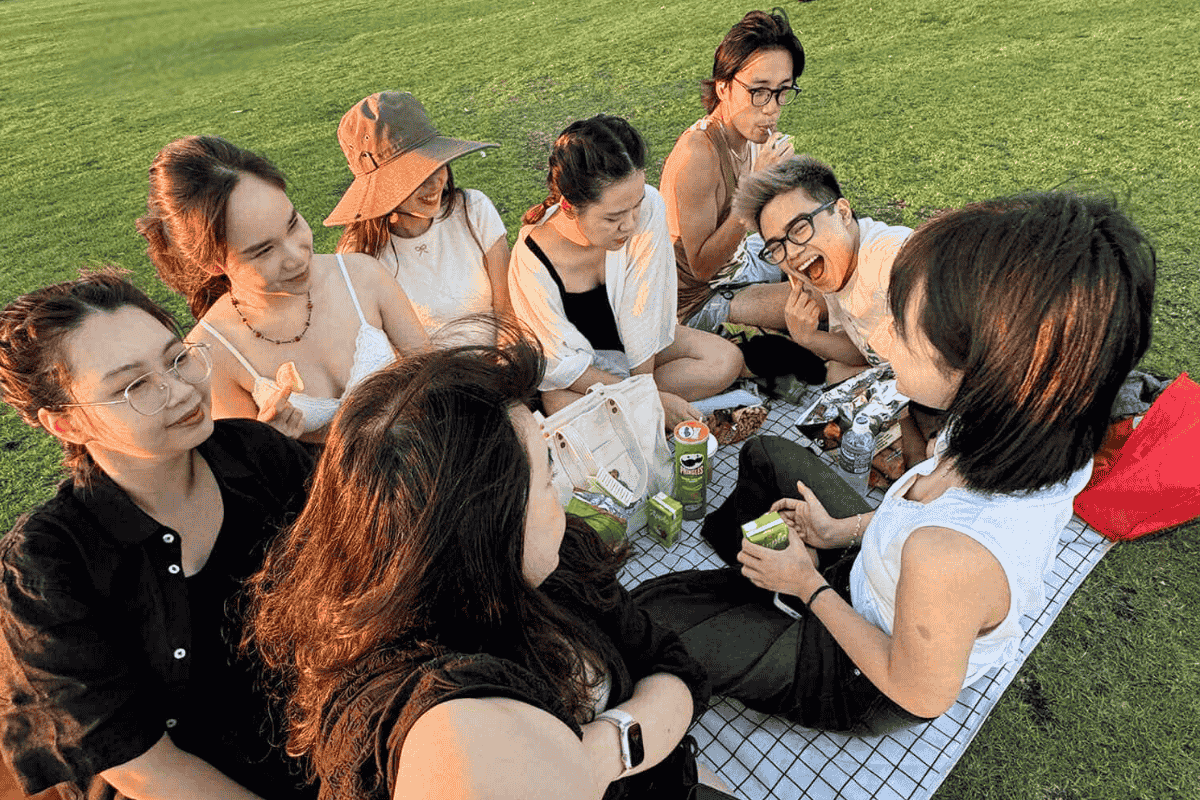 a-group-of-rmit-students-going-out-on-a-picnic
