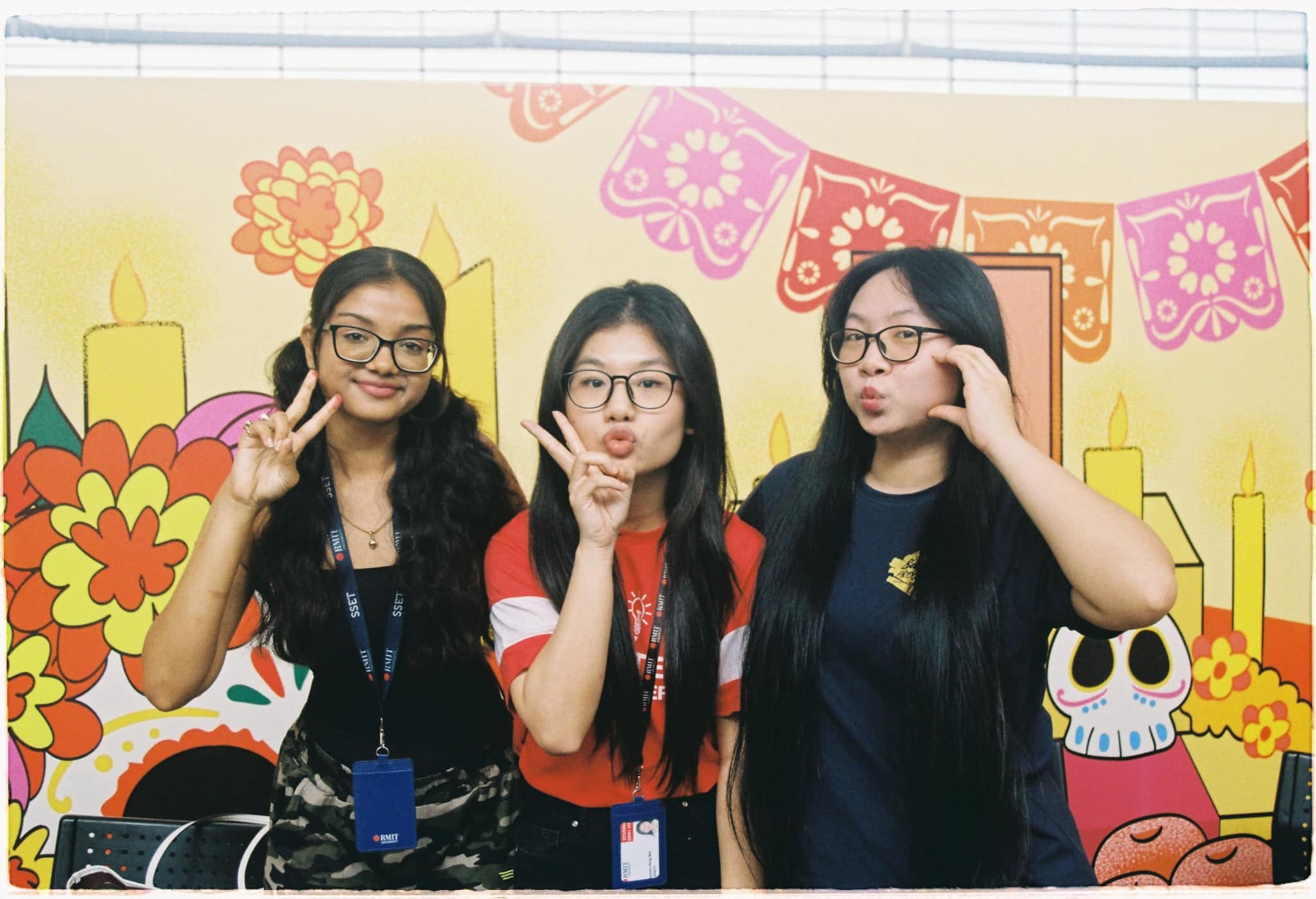 7-students-volunteering