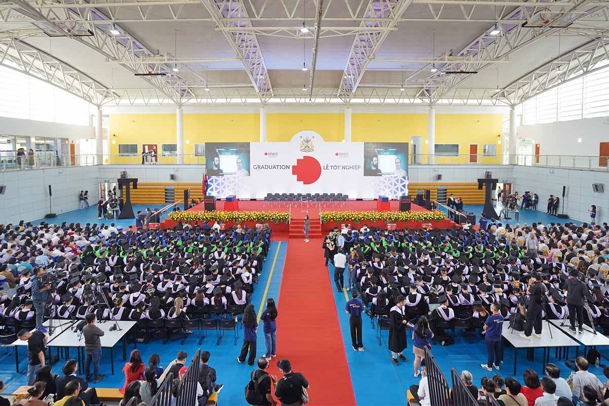 rmit-vietnam-2023-graduation-saigon-south.jpg