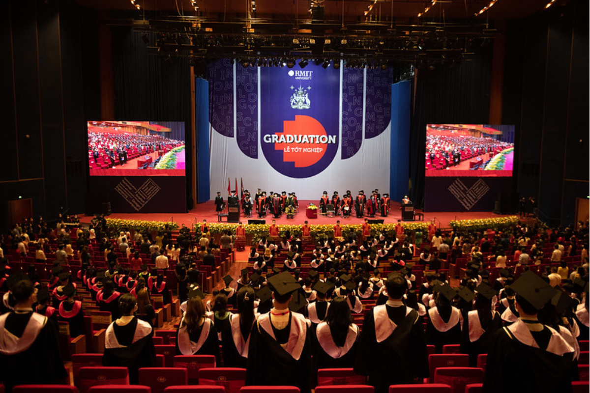graduation-ceremony-in-hanoi-website-thumbnail.png