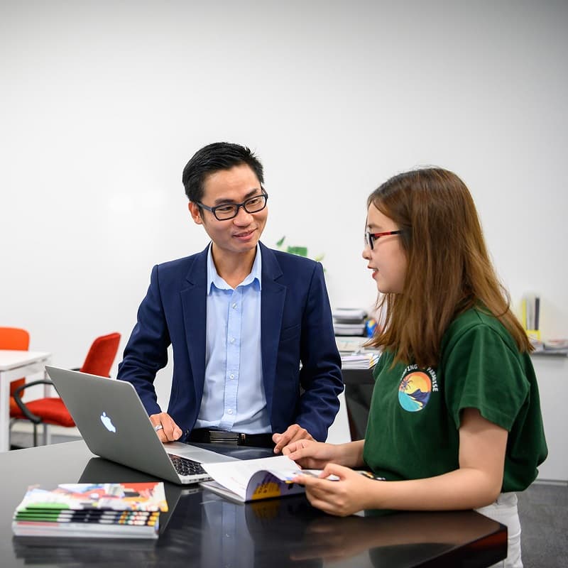 A consultation between a staff member and a student at RMIT Vietnam