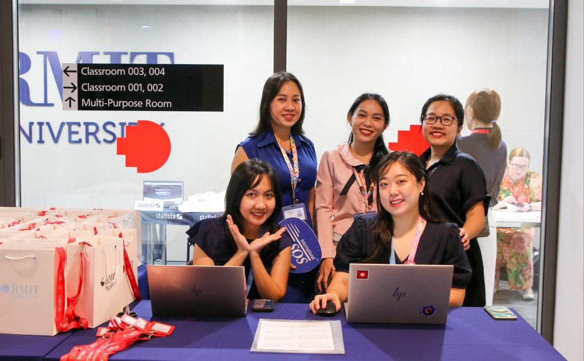 library-team-photo.jpg