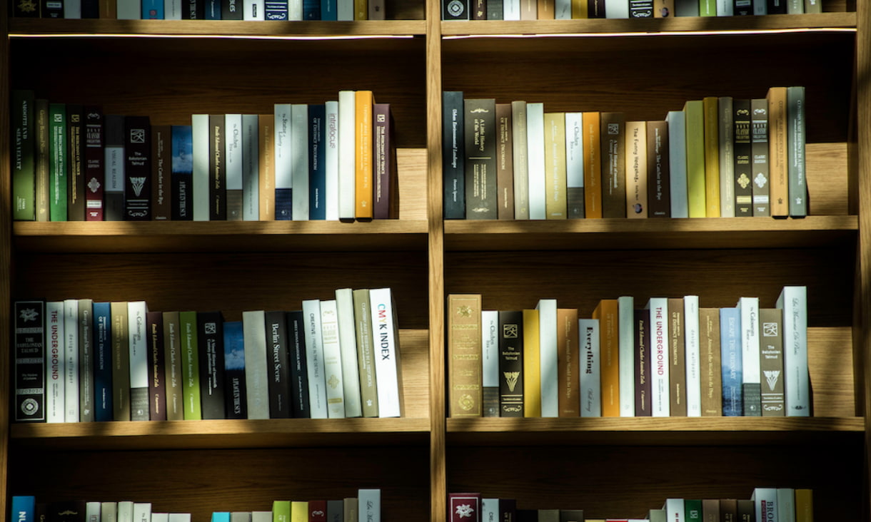 library-resources-collections.jpg