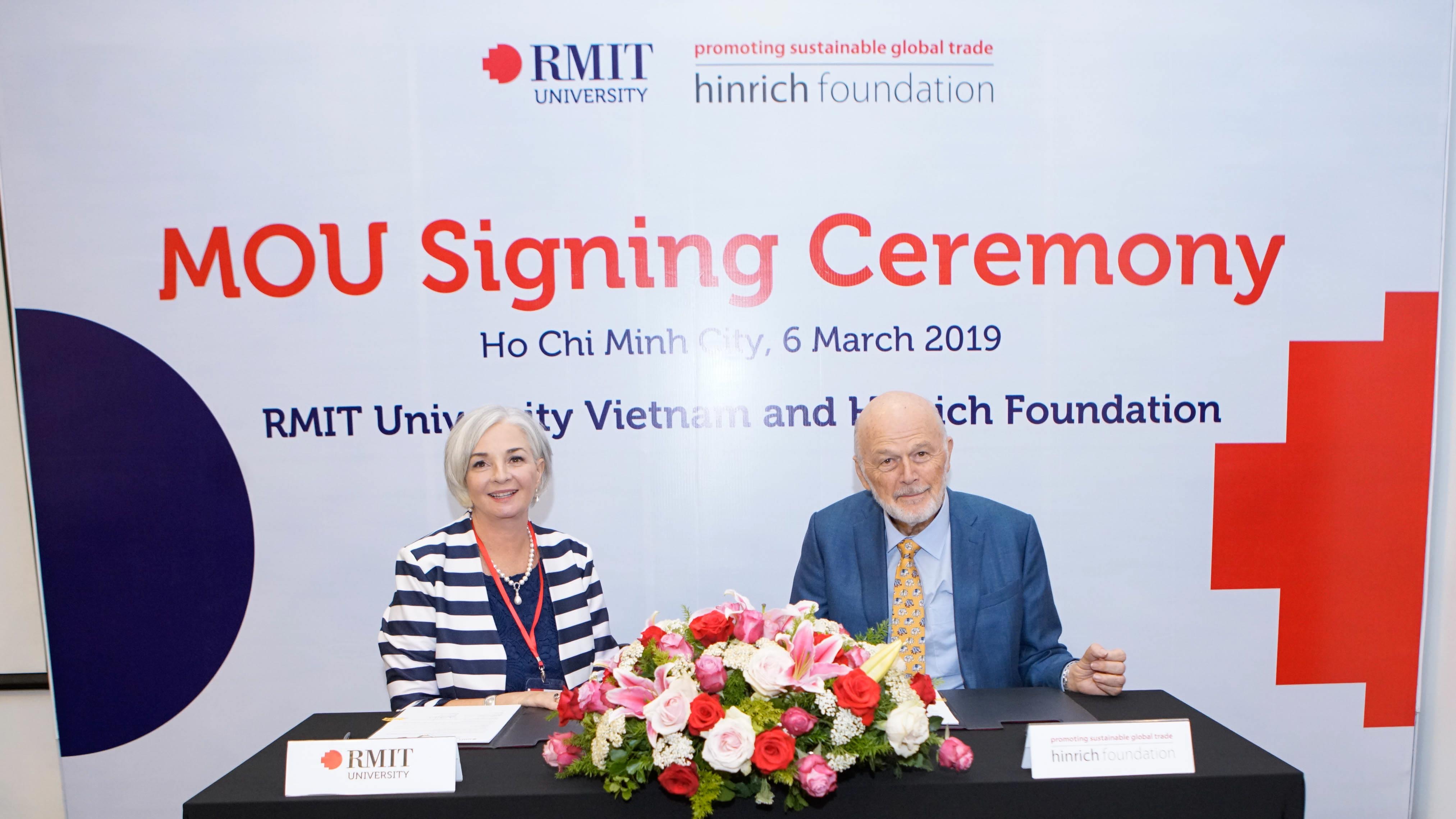 2019.03_mou_with_hinrich_foundation-6.jpg
