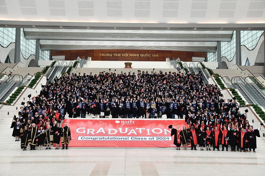 Group photo of graduation cohort in Hanoi