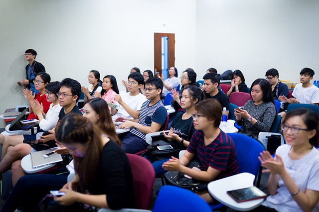 Sinh viên RMIT Việt Nam đánh giá cao chia sẻ của diễn giả.
