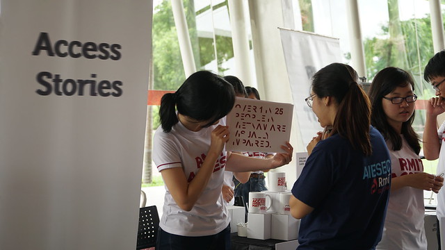 Students try RMIT Access materials.