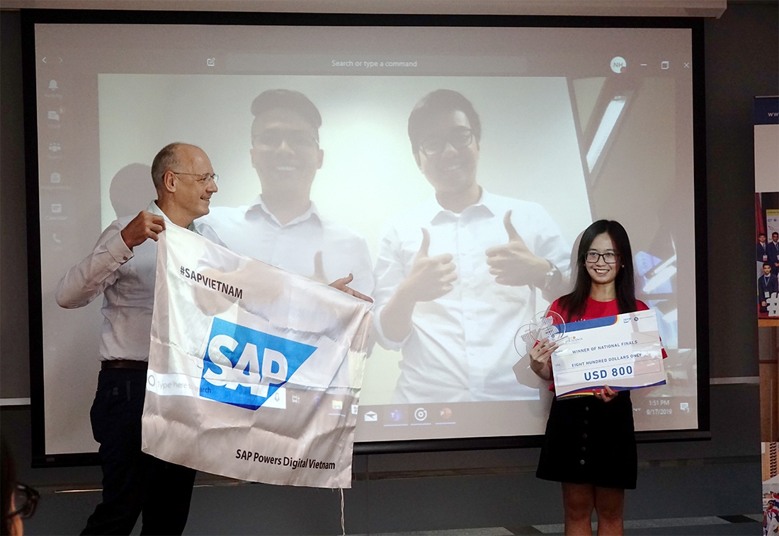 The winner of the Vietnam National Finals ASEAN Data Science Competition 2019 was team AWM from RMIT (Vu Hoang Trung and Vu Manh Ha) who spoke about empowering ethnic minorities in ASEAN.