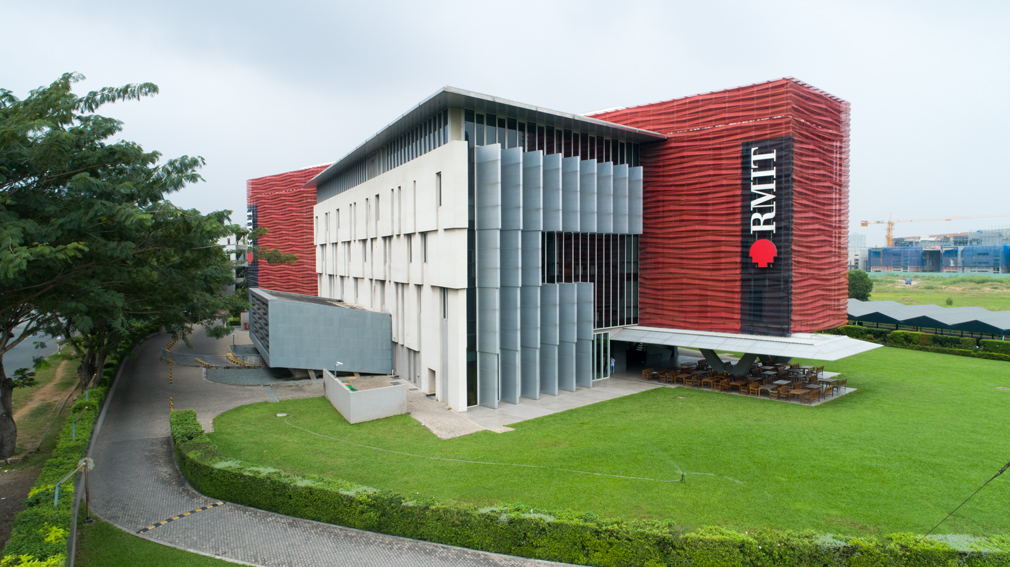 Thăng hạng mạnh mẽ trên bảng xếp hạng Times Higher Education - RMIT  University