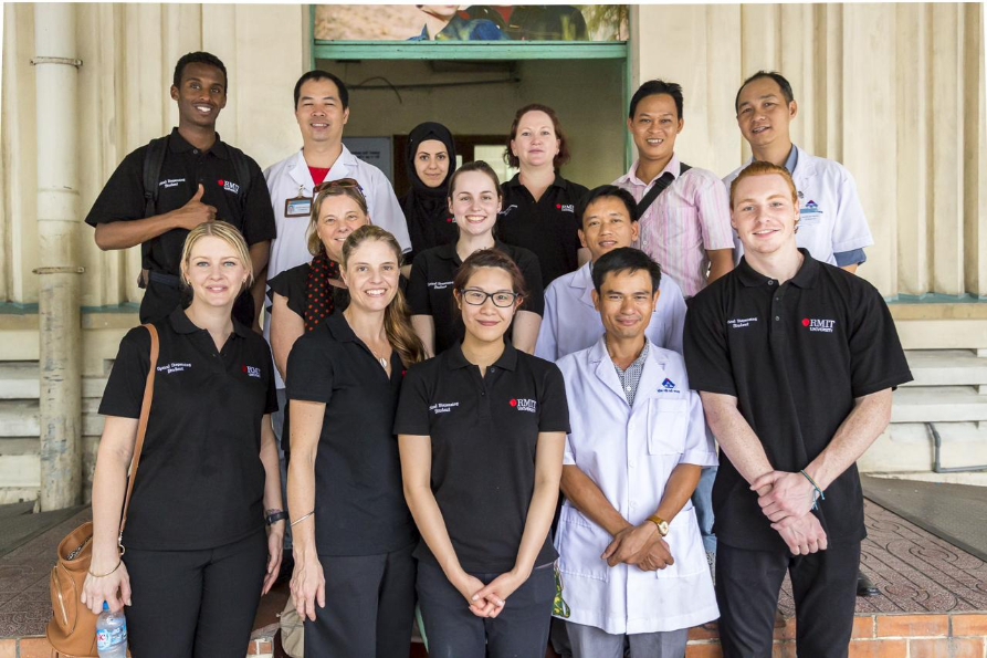 Students from RMIT University’s Certificate IV in Optical Dispensing program, with staff of the host hospital.