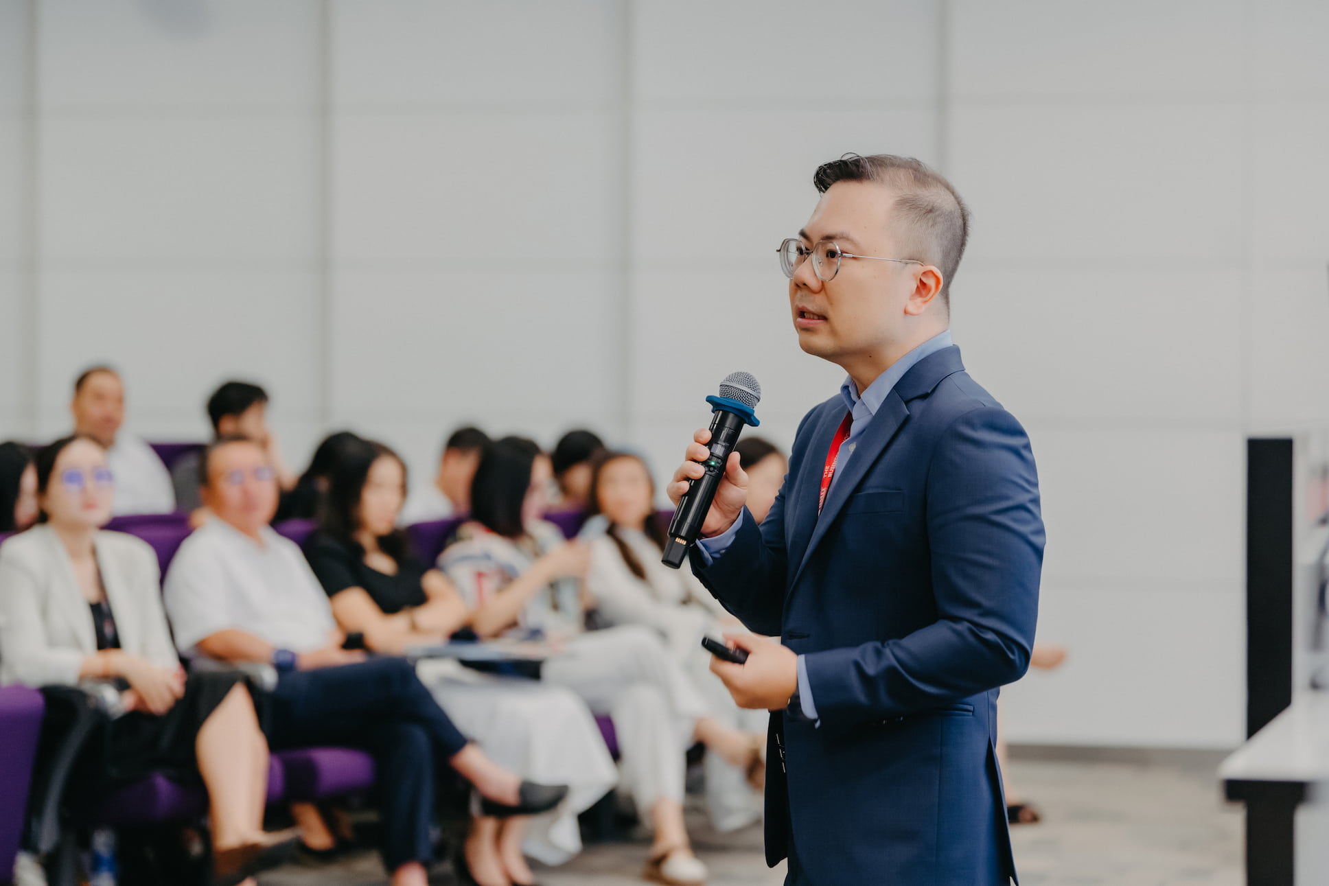 Phó giáo sư Nguyễn Thanh Bình, Quyền Phó chủ nhiệm nhóm bộ môn Kinh tế và Tài chính, phụ trách giảng dạy và học tập, Khoa Kinh doanh, Đại học RMIT, chia sẻ về triết lý giảng dạy tại cơ sở Nam Sài Gòn. 