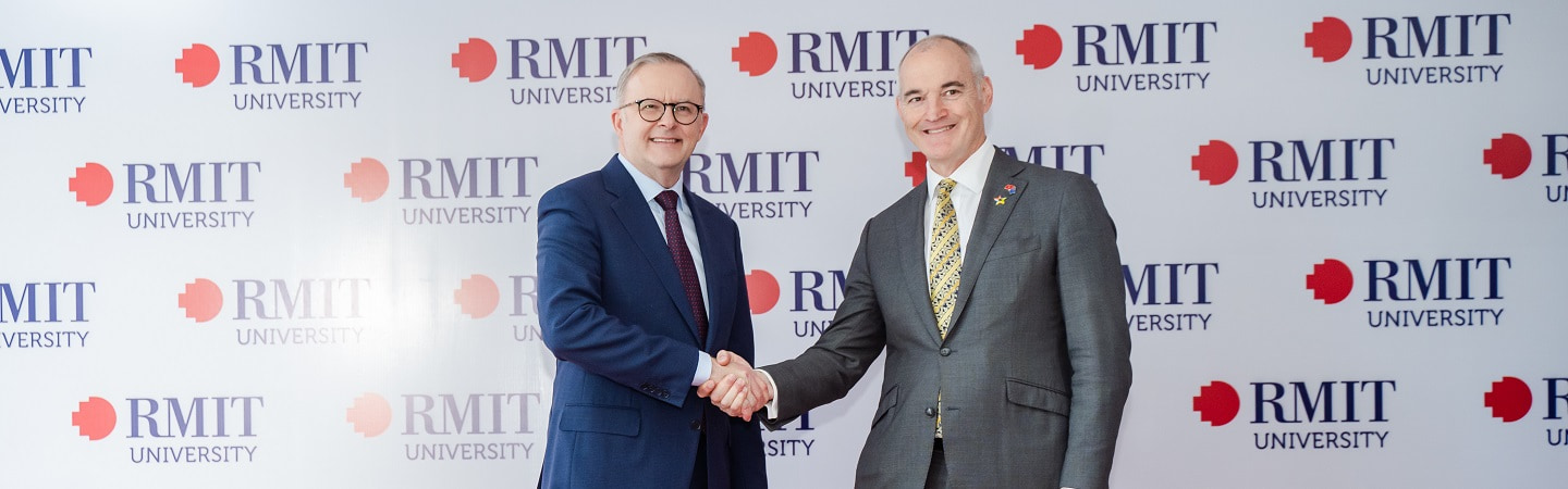 Prime Minister of Australia shakes hands with RMIT Vice-Chancellor