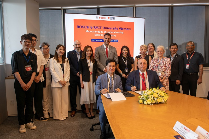 Bosch and RMIT MoU signing