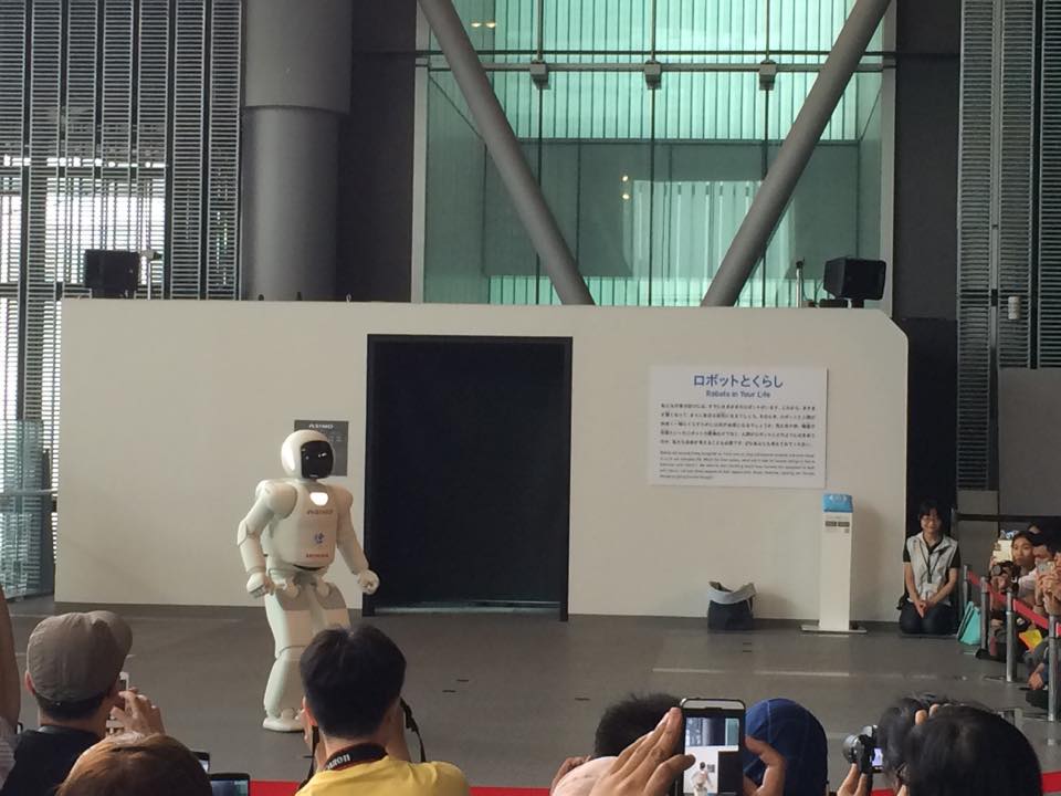 The interesting show of famous robot ASIMO.