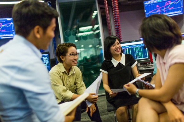 During their time at RMIT Vietnam, students embrace hands-on learning opportunities, and in addition to their degree, get access to bite-sized mini courses.