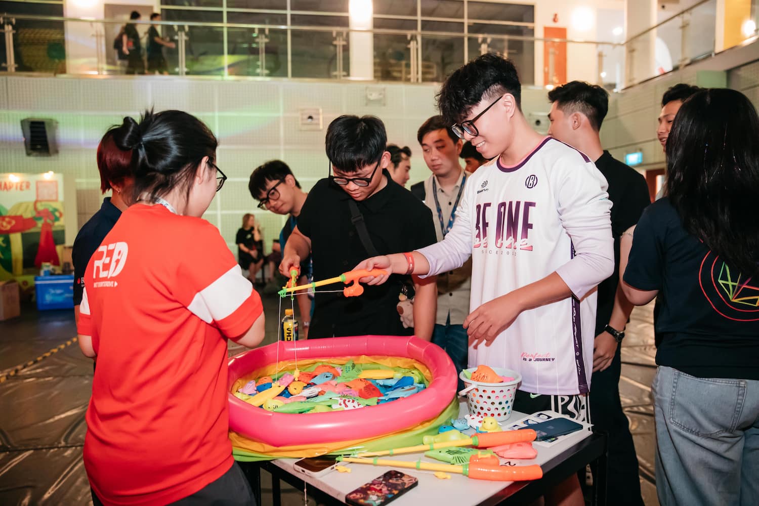 Trò chơi câu cá tại gian hàng Nhật Bản