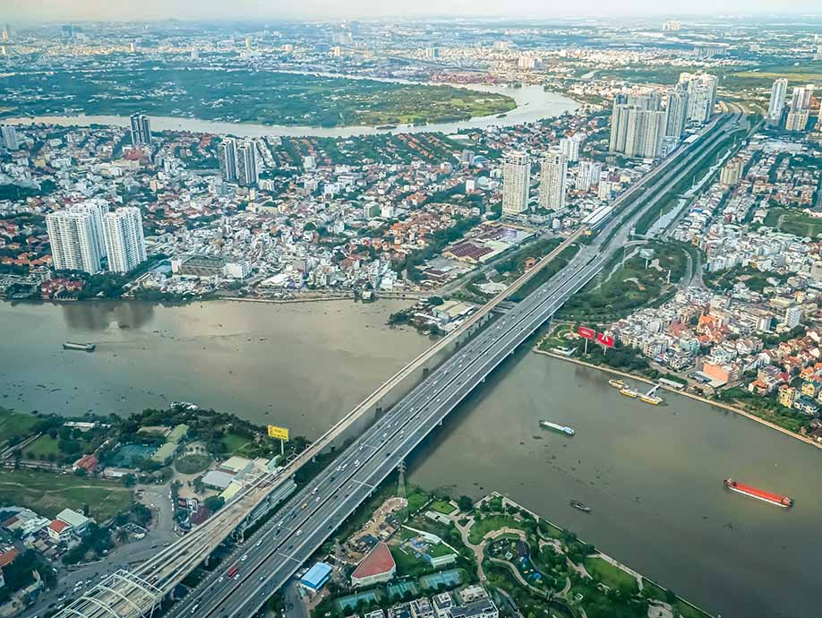 TP. Hồ Chí Minh có tiềm năng tạo ra một bản giao hưởng của những trải nghiệm du lịch sông nước bền vững và cuốn hút (hình: Unsplash).