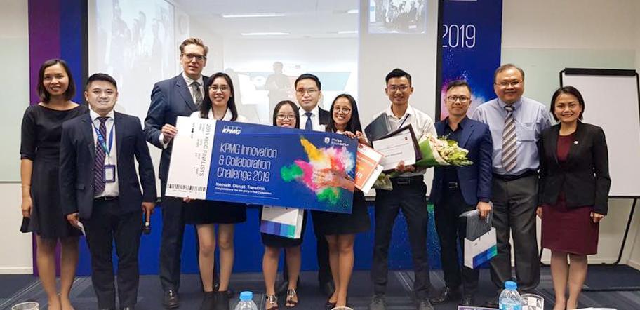 Bốn sinh viên RMIT Việt Nam đã giành chiến thắng vòng quốc gia cuộc thi Thử thách Đổi mới sáng tạo và Hợp tác KPMG (KICC) 2019.