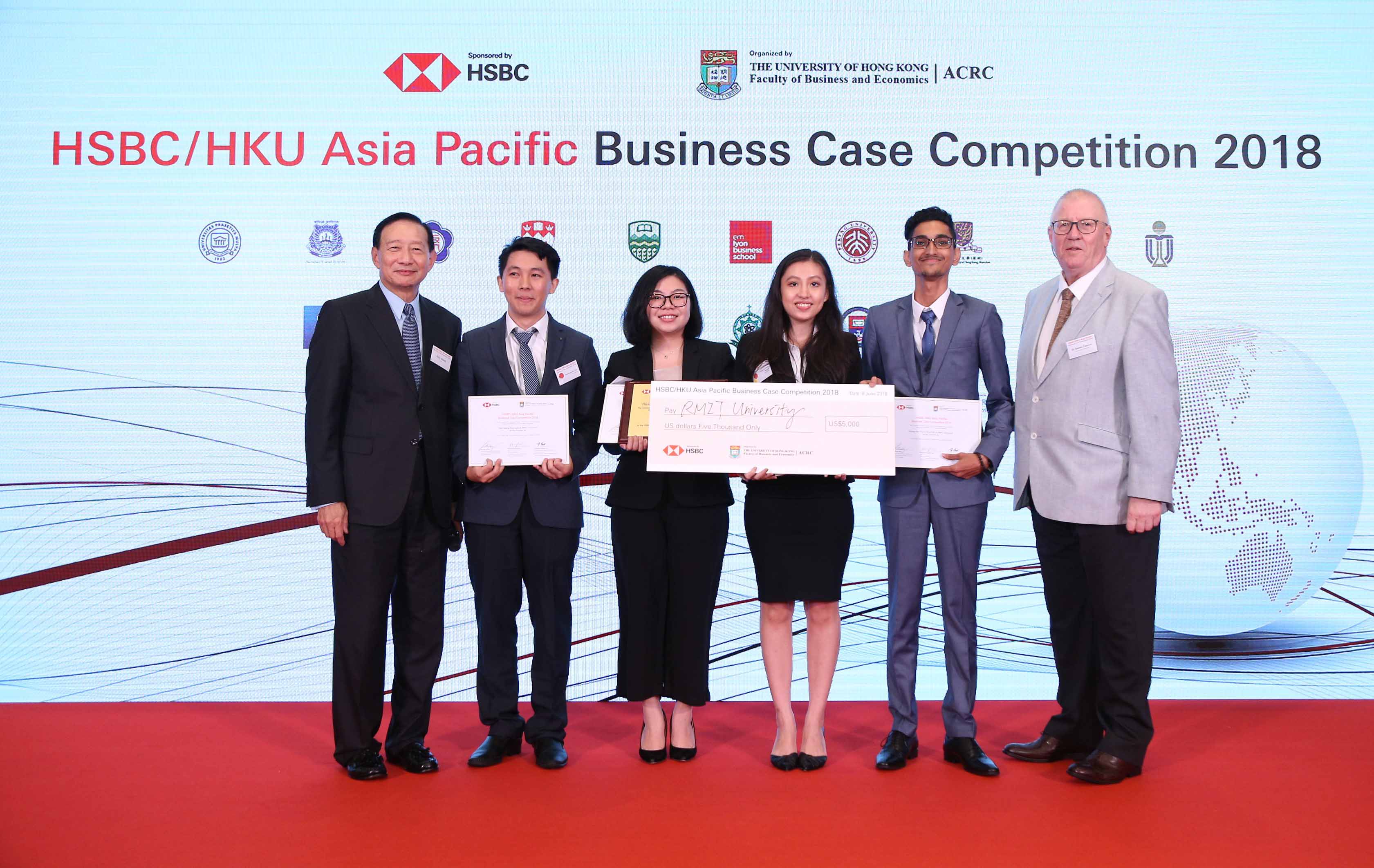 Nhóm sinh viên RMIT Việt Nam giành giải Nhì vòng chung cuộc cuộc thi giải quyết tình huống kinh doanh lớn nhất thế giới dành cho sinh viên đại học -- cuộc thi Giải quyết tình huống kinh doanh HSBC/HKU châu Á - Thái Bình Dương tại Hồng Kông.