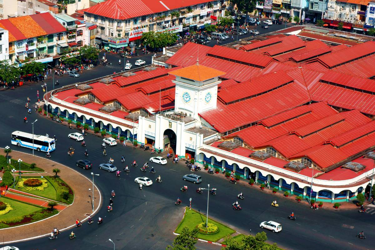 Đến năm 2050, TP. Hồ Chí Minh sẽ vươn lên trở thành trung tâm đổi mới sáng tạo của khu vực, được định hình bởi thiết kế dựa trên dữ liệu, hệ thống giao thông dày đặc và chiến lược phát triển thông minh lấy con người làm trung tâm. (Hình: xuanhuongho - stock.adobe.com)
