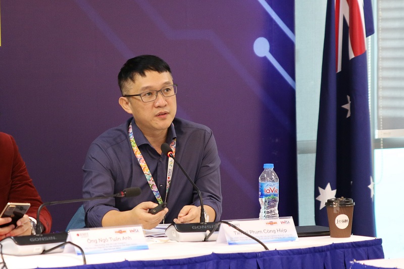 Tiến sĩ Phạm Công Hiệp, Giảng viên cấp cao và Chủ nhiệm Trung tâm CCSRI tại RMIT Việt Nam, chia sẻ kết quả từ các nghiên cứu tại Australia về nhận thức an toàn thông tin.