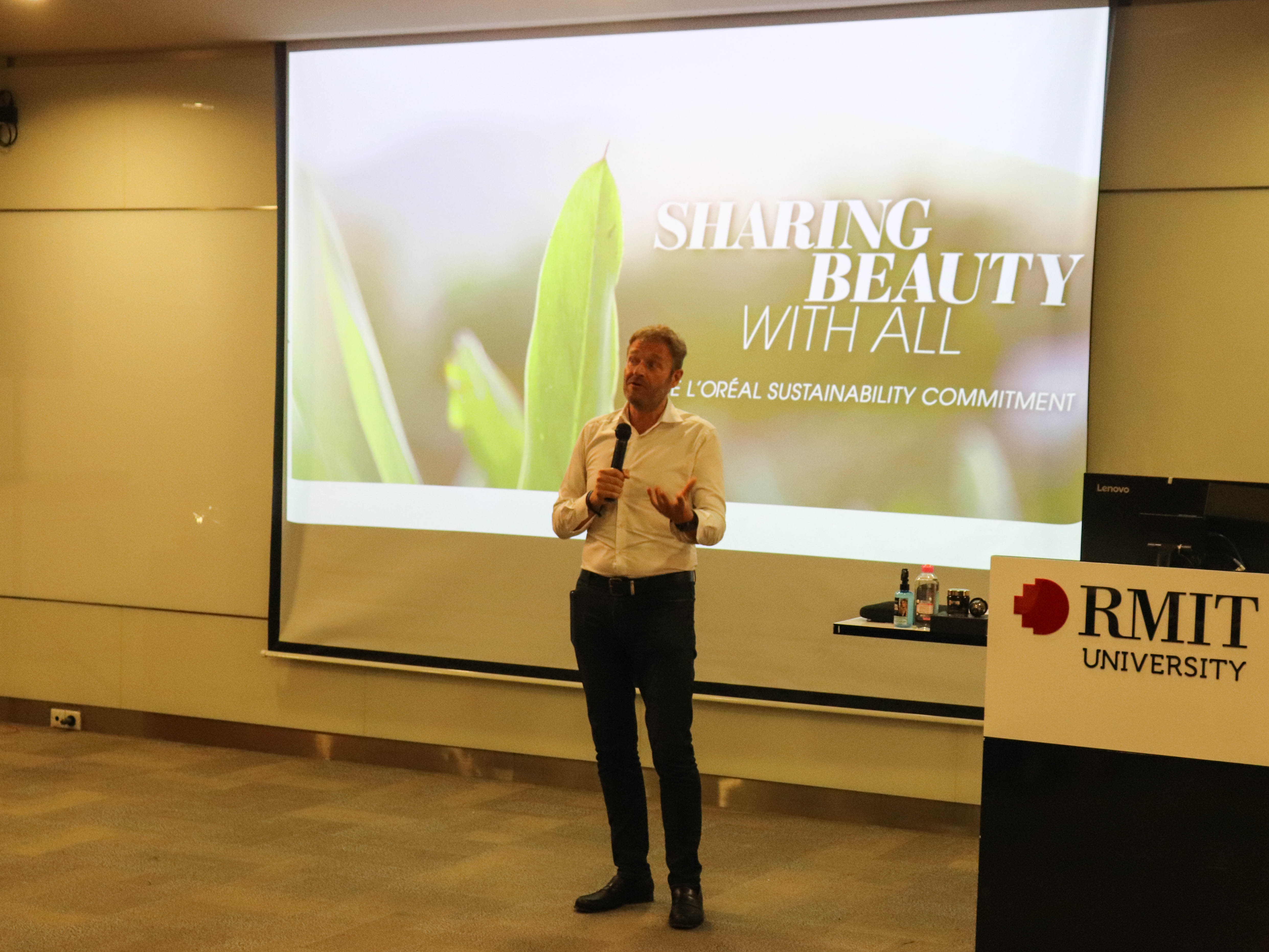 At a recent talk at RMIT Vietnam, L'Oreal Vietnam General Director Valery Gaucherand addressed the importance of sustainability in business today, including issues around corporate governance and business ethics, safety and environmental health management, and responsible supply chain management.