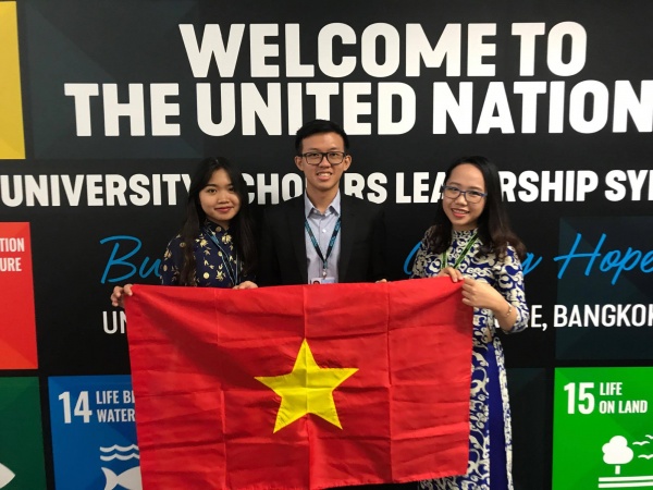 (From left to right) Huong, Hieu and Linh attend the Symposium in Bangkok.