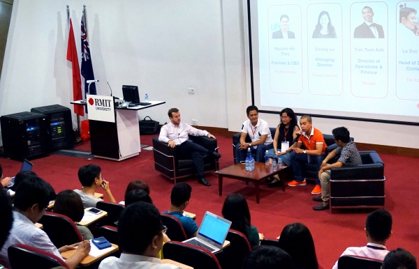 From left to right: Dr Edouard Amouroux, Head of IT program, Centre of Technology, RMIT Vietnam (Facilitator); Mr Nguyen Hai Trieu, Cofounder & CEO Younet; Ms Christy Le, Managing Director, Misfit (Fossil Vietnam); Mr. Tran Tuan Anh, Director of Operations and Finance, Shopee; and Mr Le Duc Huy, Head of Tiki eBook, Tiki.vn.