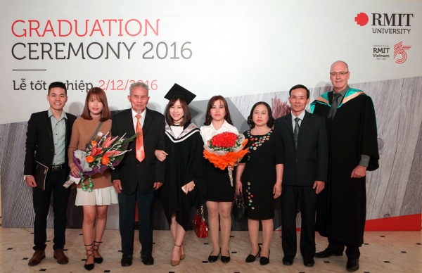 Vinh and her family on graduation day