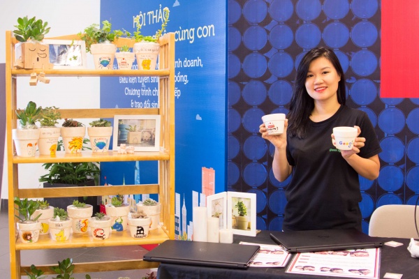 Nguyen Thi Minh Tam Founder, Co-owner, and CEO Lo Cat (Jar of Dirt).