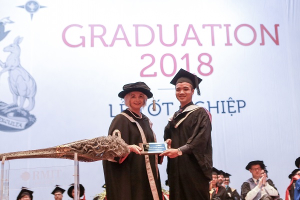 President’s Award Winner Nguyen Dang Quang graduated with an International Business degree and aims for a career in tourism and hospitality.