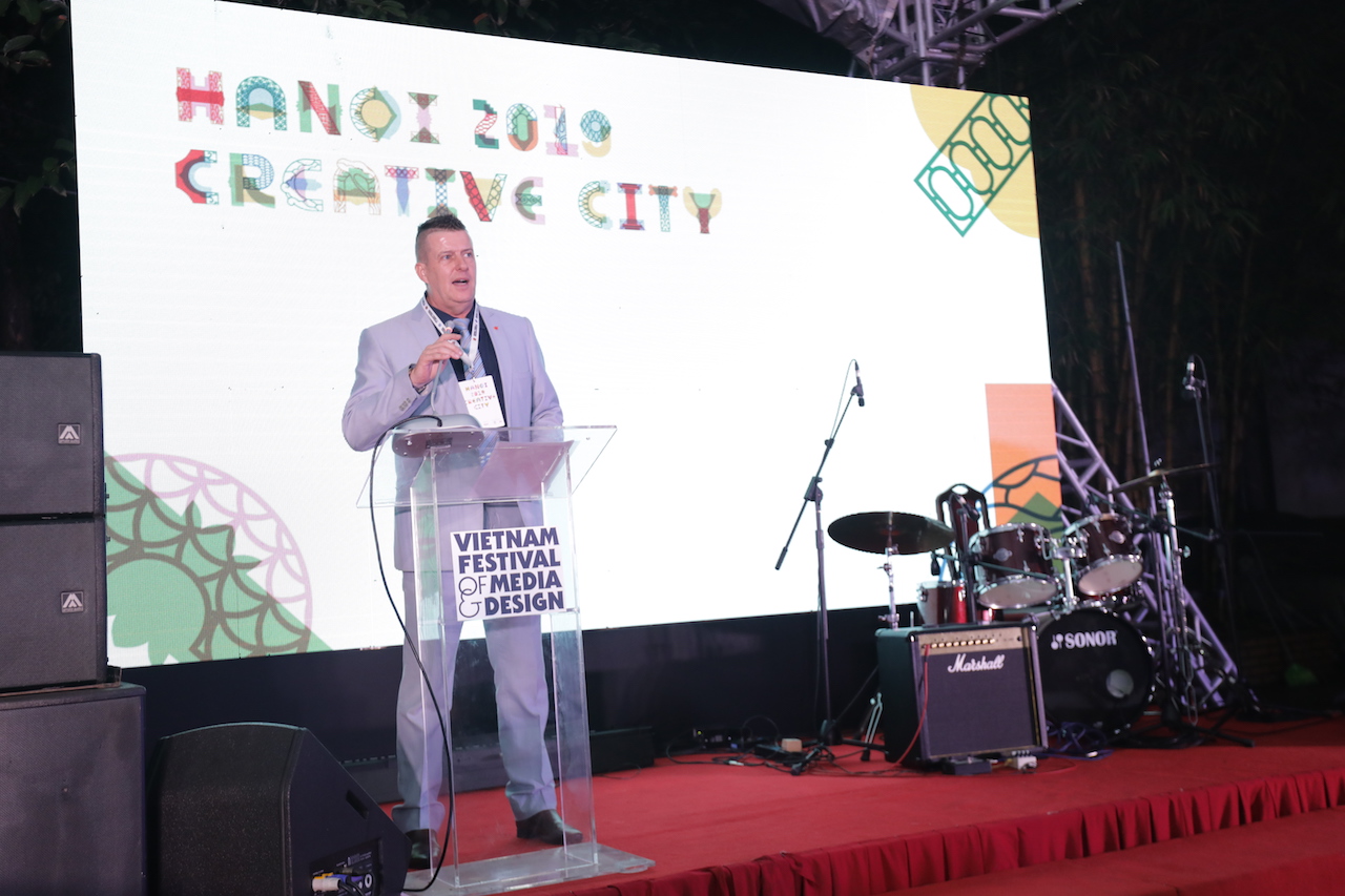 Professor Rick Bennett shared about RMIT Vietnam’s commitment to the ongoing creative development of Hanoi, including an expansion of our RMIT Hanoi campus to become an integral part of the urban fabric of Hanoi. 