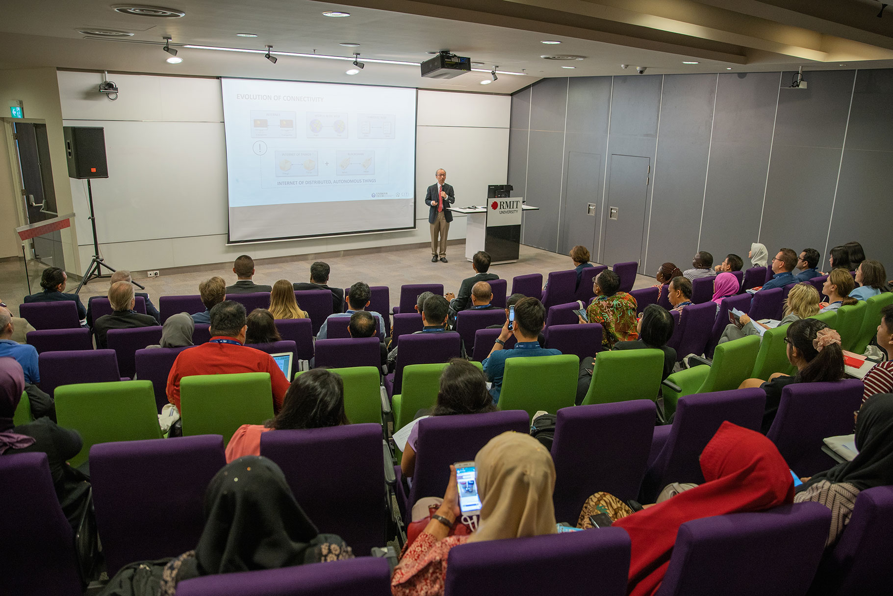 Professor Shuo-Yan Chou presenting at the conference. 