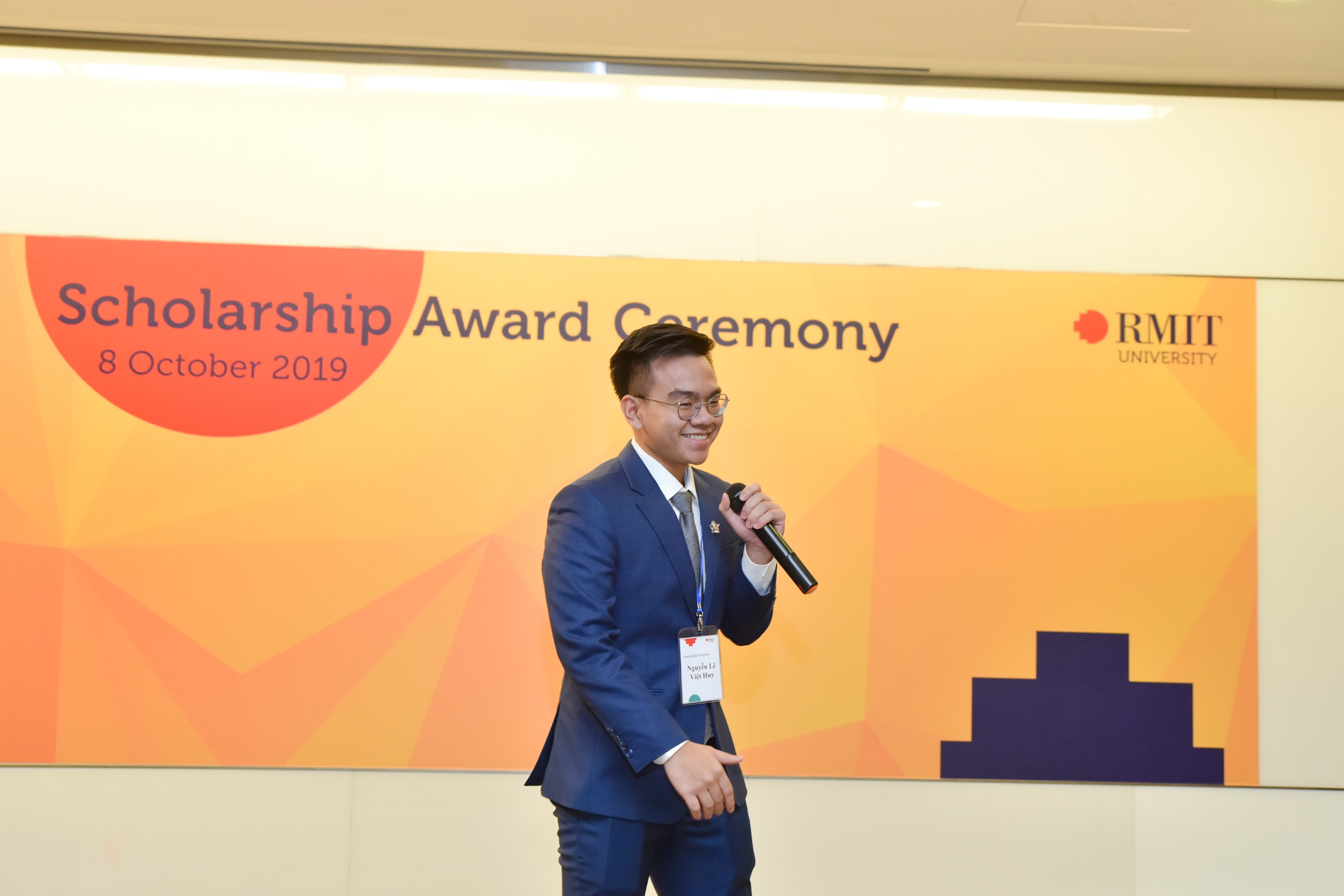 Bachelor of Tourism and Hospitality Management student Nguyen Le Viet Huy is honoured and grateful to be awarded the prestigious scholarship that covers 100% RMIT’s tuition fee.  