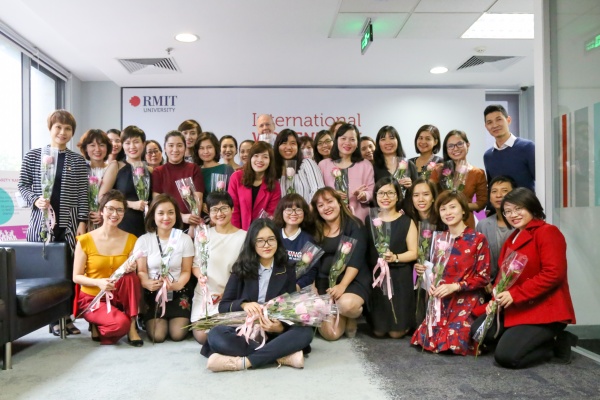 Chương trình RMIT Women Connect giúp nhân viên nữ làm việc tại RMIT xây dựng bản sắc cá nhân cũng như chuyên môn.