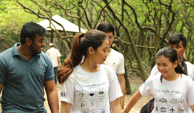 RMIT Vietnam students and buddies work together in Can Gio's monkey forest.