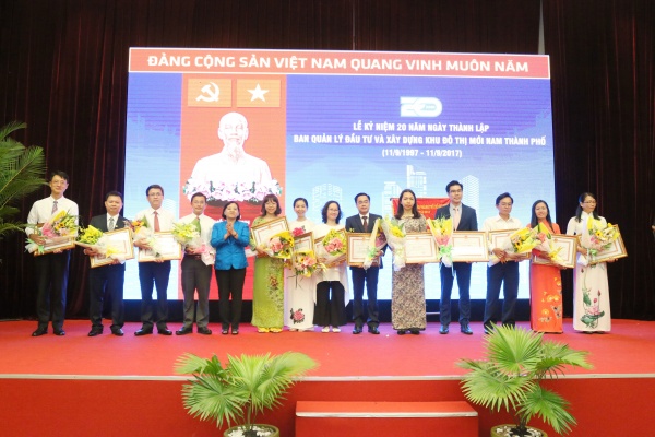 RMIT Vietnam received a Certificate of Merit from the People’s Committee of Ho Chi Minh City on the 20th anniversary of the Management Authority for Southern Area Development (MASD).