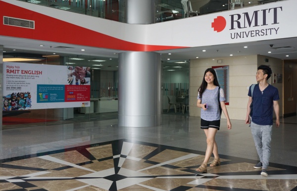 Ha An (right) chose to study at RMIT Vietnam for many reasons including opportunities to meet 'amazing' people.