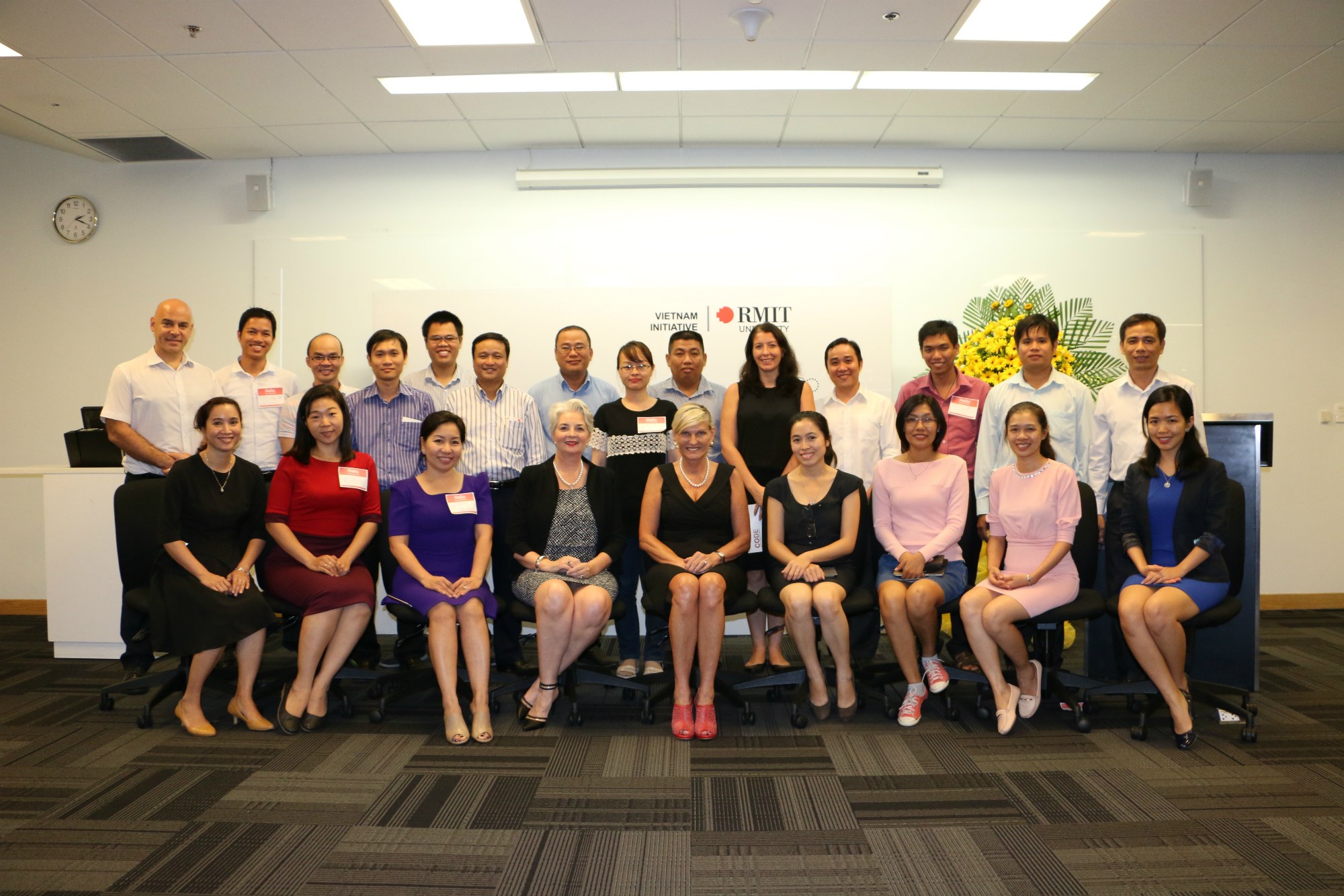 Vietnamese educators and representatives from RMIT Vietnam at the opening of the 5-day workshop Introduction to Digital Learning and Teaching Strategies.