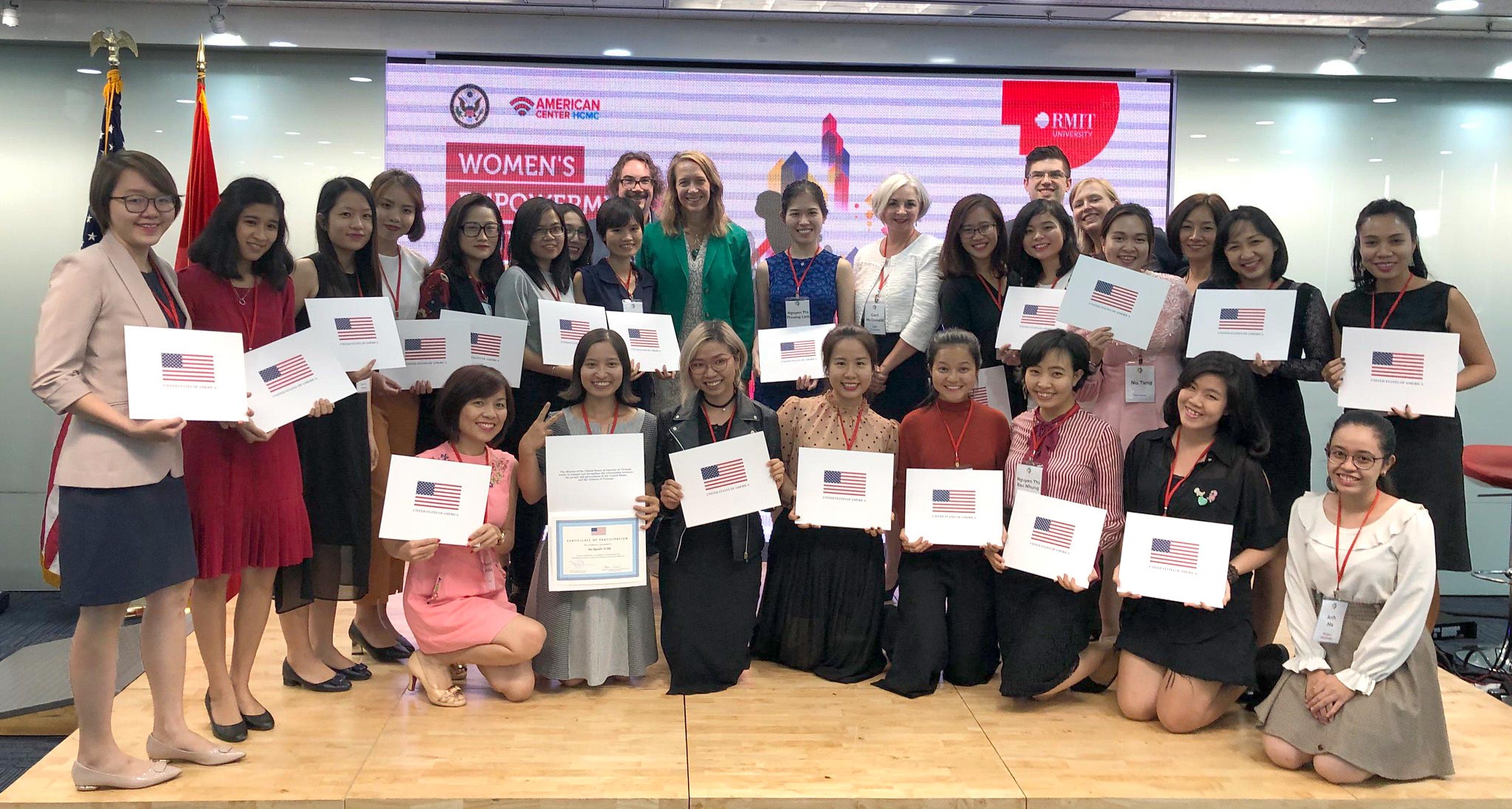The talented women from the sixth WEC group with RMIT Vietnam facilitator Felicity Brown (back right) and US Consulate General HCMC Mary Tarnowka (back middle). Photo courtesy of American Center Ho Chi Minh City.