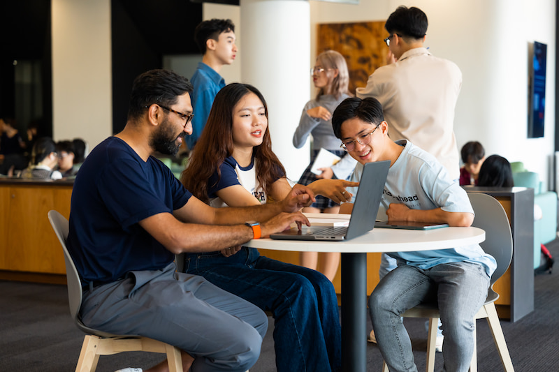thumbnail-rmit-life-on-campus.jpg
