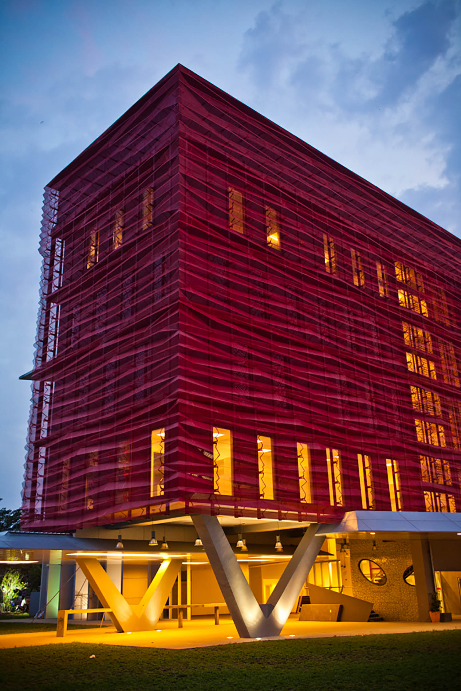 rmit-building-exterior