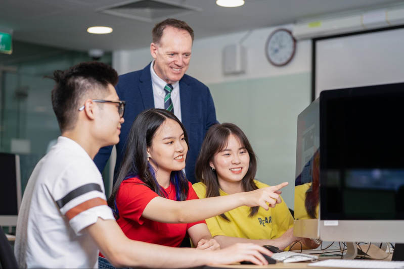 what is bachelor of economics